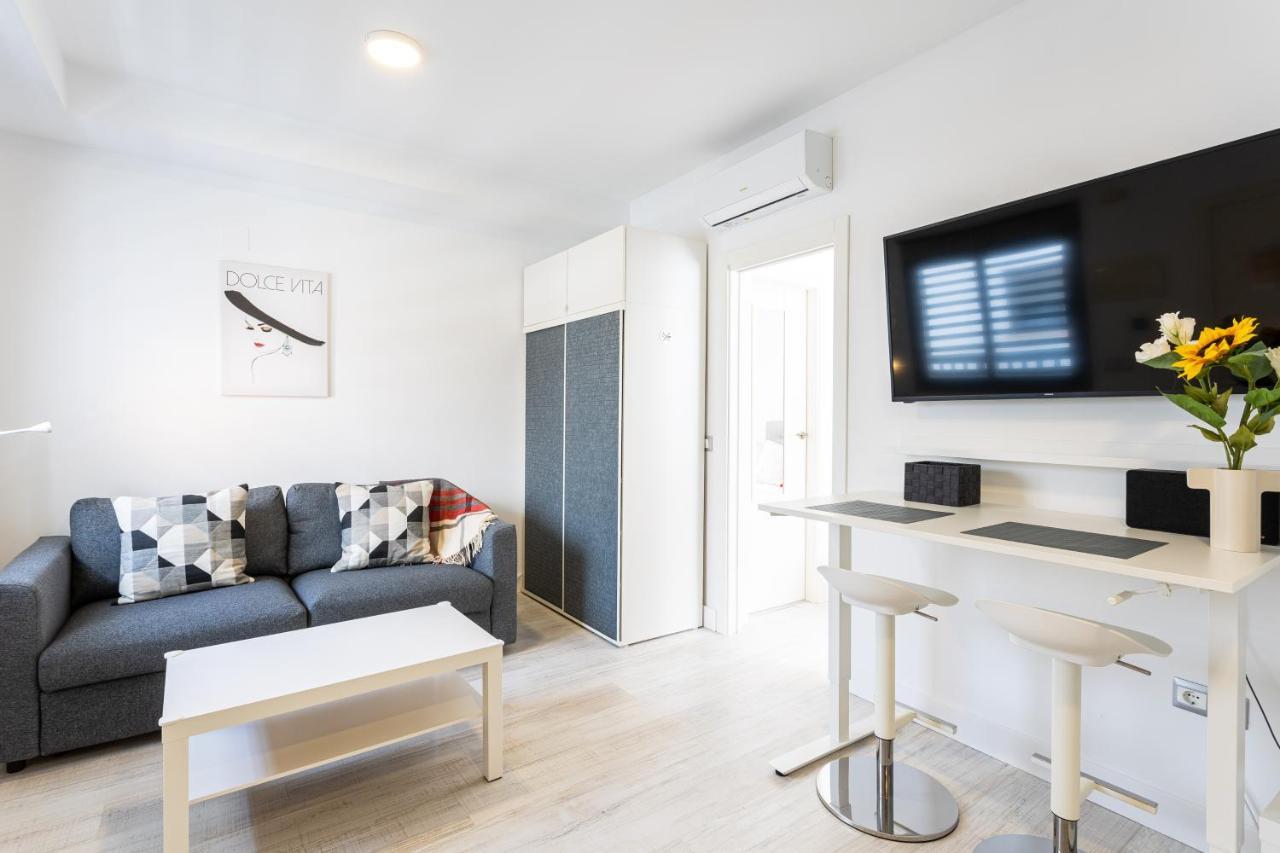 Holidays2Malaga Dos Aceras Apartment Екстериор снимка